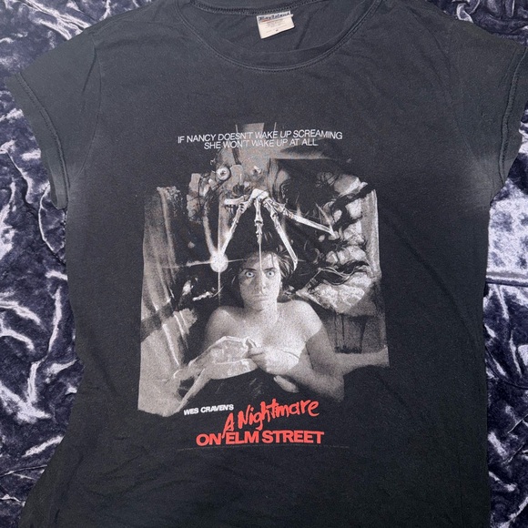 A Nightmare on Elm Street Graphic Tee - Picture 2 of 2